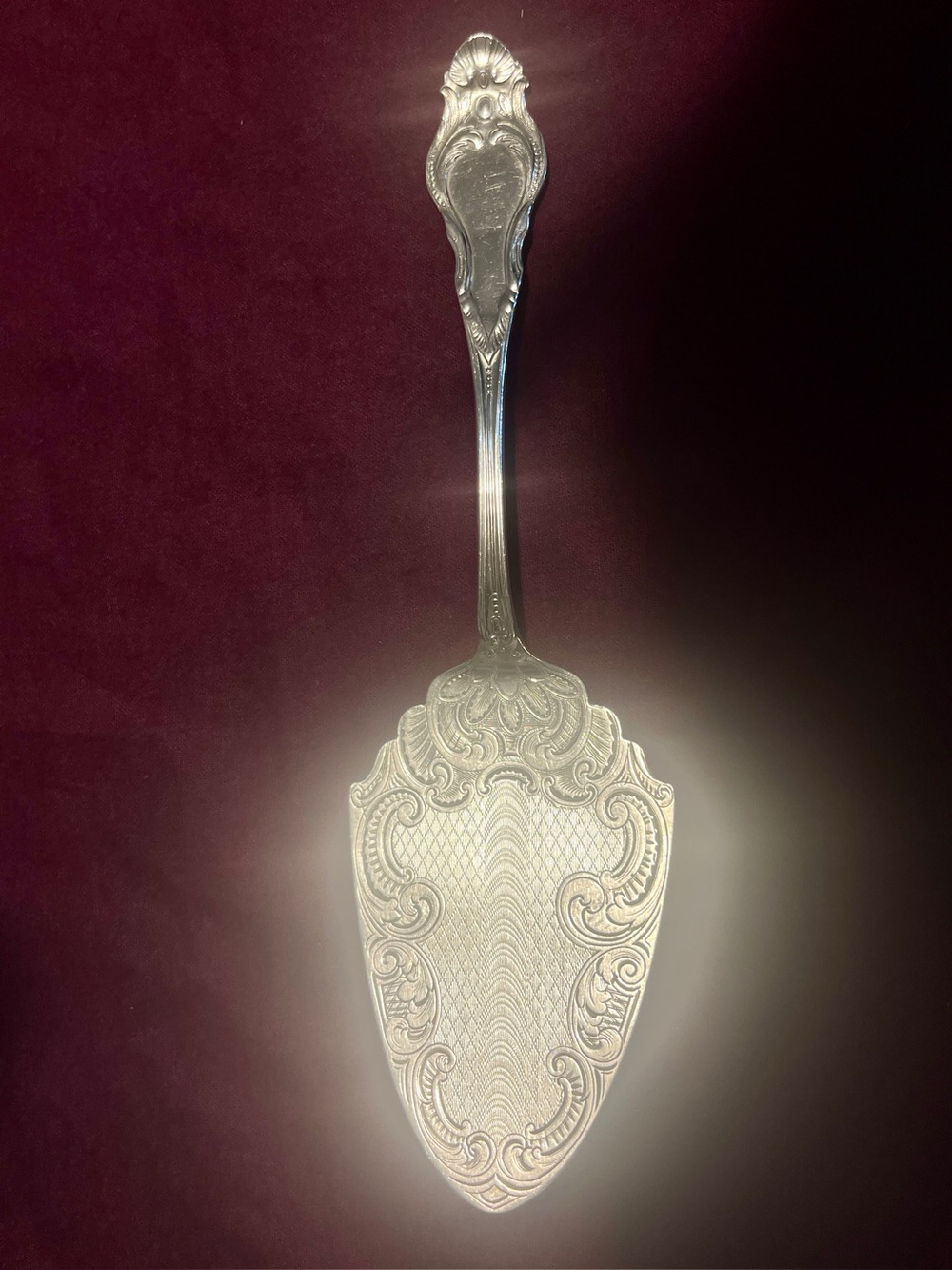 Standard Silver Co. / St. Louis | Silver-Plate Antique Cake Server | 1900s - Picture 7 of 8